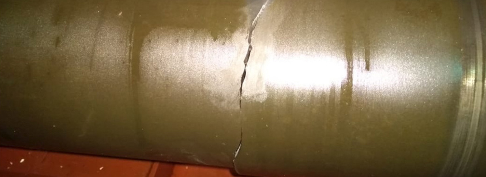 Picture #1 – Crack in the middle section of the coupling spool piece.