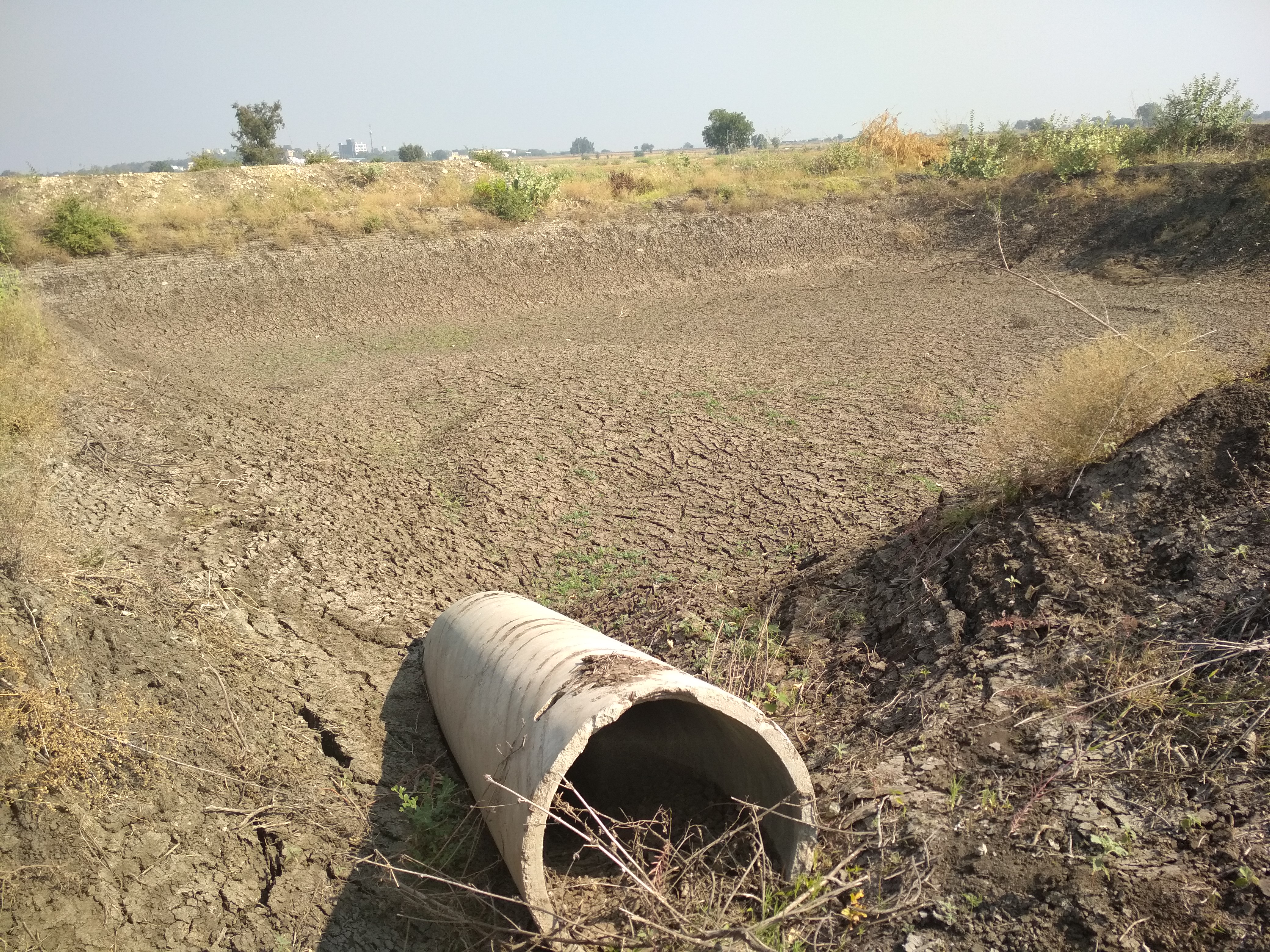 EFS_India项目t_废弃的池塘和管道